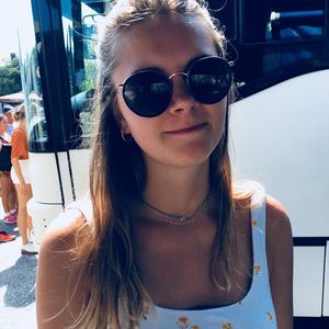 Meet your Posher, Emma